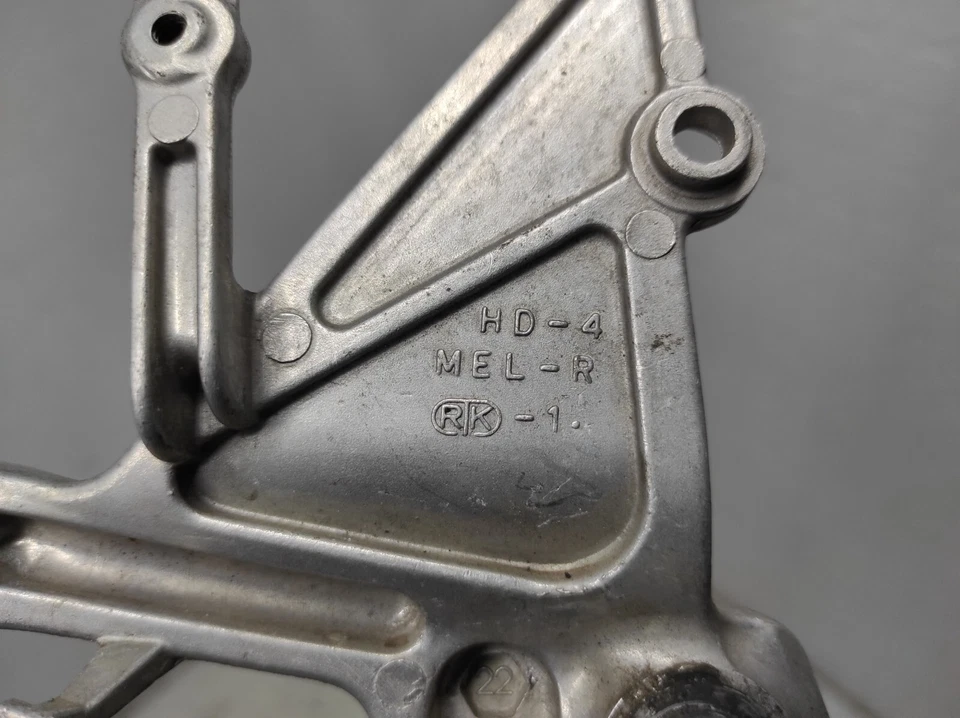 PEDANA + SUPPORTO ANTERIORE DESTRA HONDA CBR 1000 2004/2006 - Imagen 3 de 3