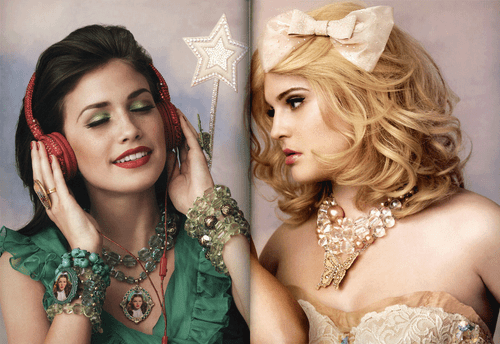 Pendientes Tarina Tarantino Verde Caramelo Roca con Azul y Peridoto Cuelga Palanca Nuevo - Imagen 12 de 15