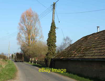 Foto 12x8 2011: Scheune auf Bosmere Farm, Tytherton Lucas Bremhill Wick A tr c2011