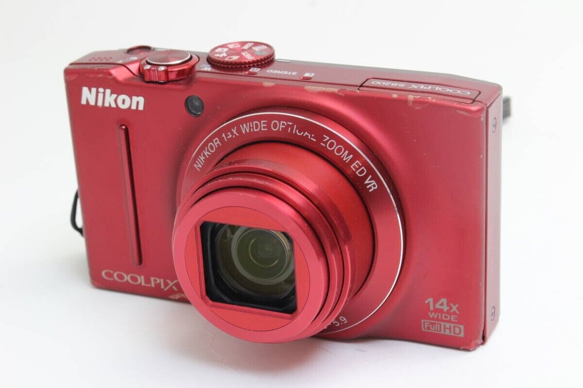 Nikon COOLPIX S8200 RED Digital Camera 16.1MP 14x Optical Nikon COOLPIX S8200 RED Digital Camera 16.1MP 14x Optical