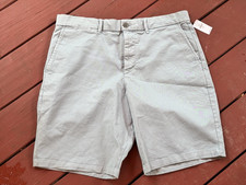 NWT 49.95 GAP Flat Front 10" Stretch Cotton Chino Shorts US Men's 34