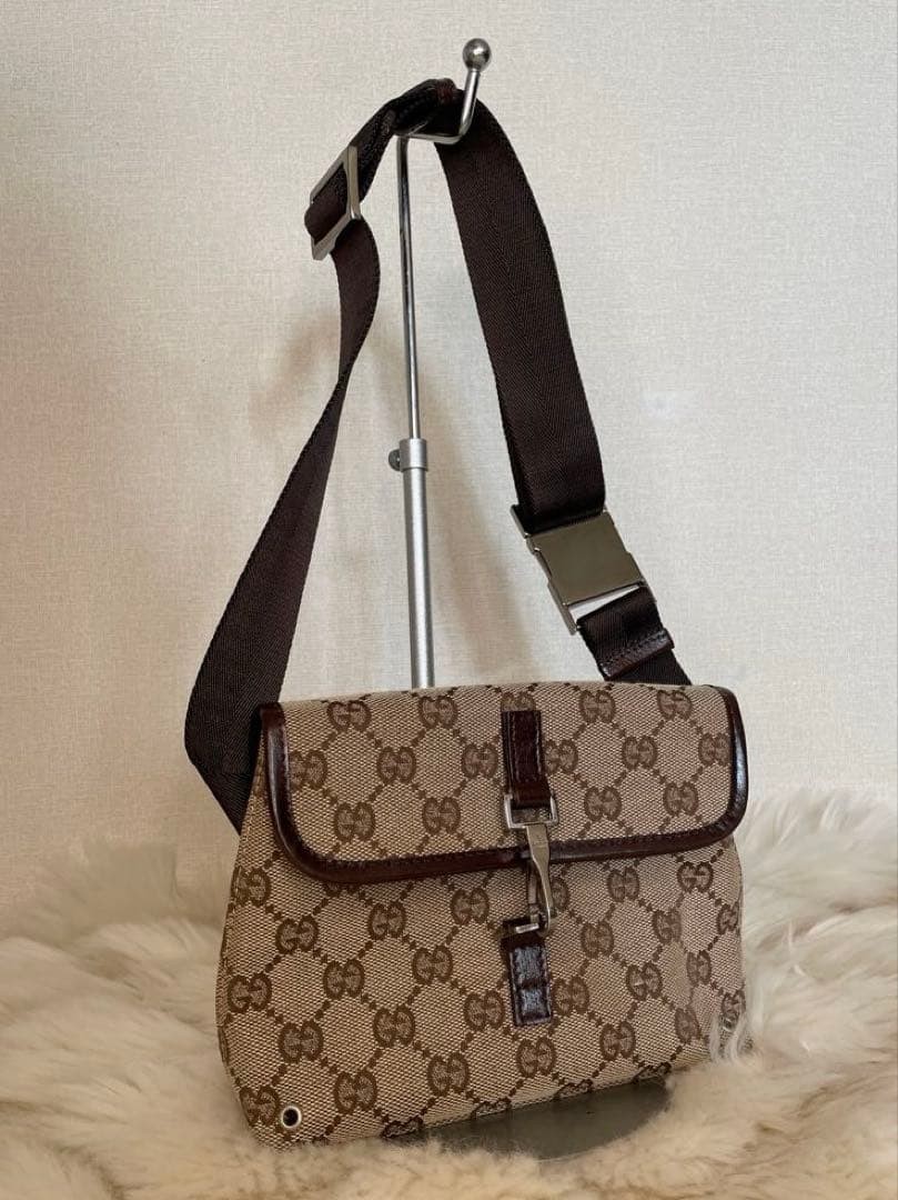 GUCCI GG Canvas Waist Bag Unisex Adjustable Strap Authentic Crossbody Bag thumbnail 3