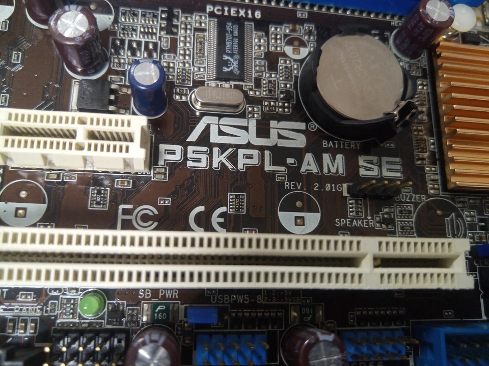 PLACA BASE ASUS P5KPL-AM SE SOCKET 775 MAINBOARD SERIAL PORT - Imagen 2 de 3