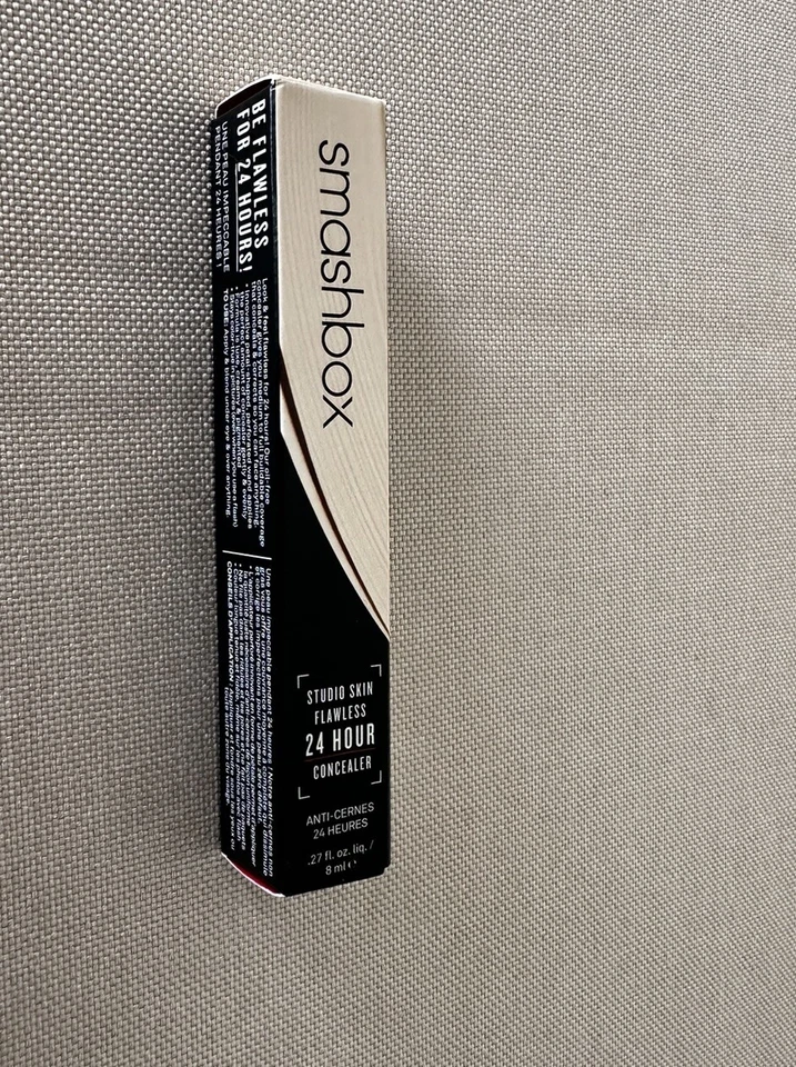Smashbox Studio Skin 24hr Flawless, 24 Hour Concealer Anti Crease - Image 3 of 3