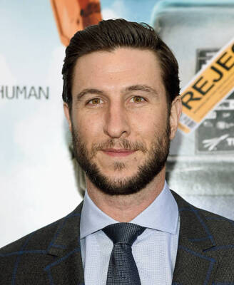 Pablo Schreiber at the Chappie New York Premiere at AMC Lincoln Sq - Old Photo 3