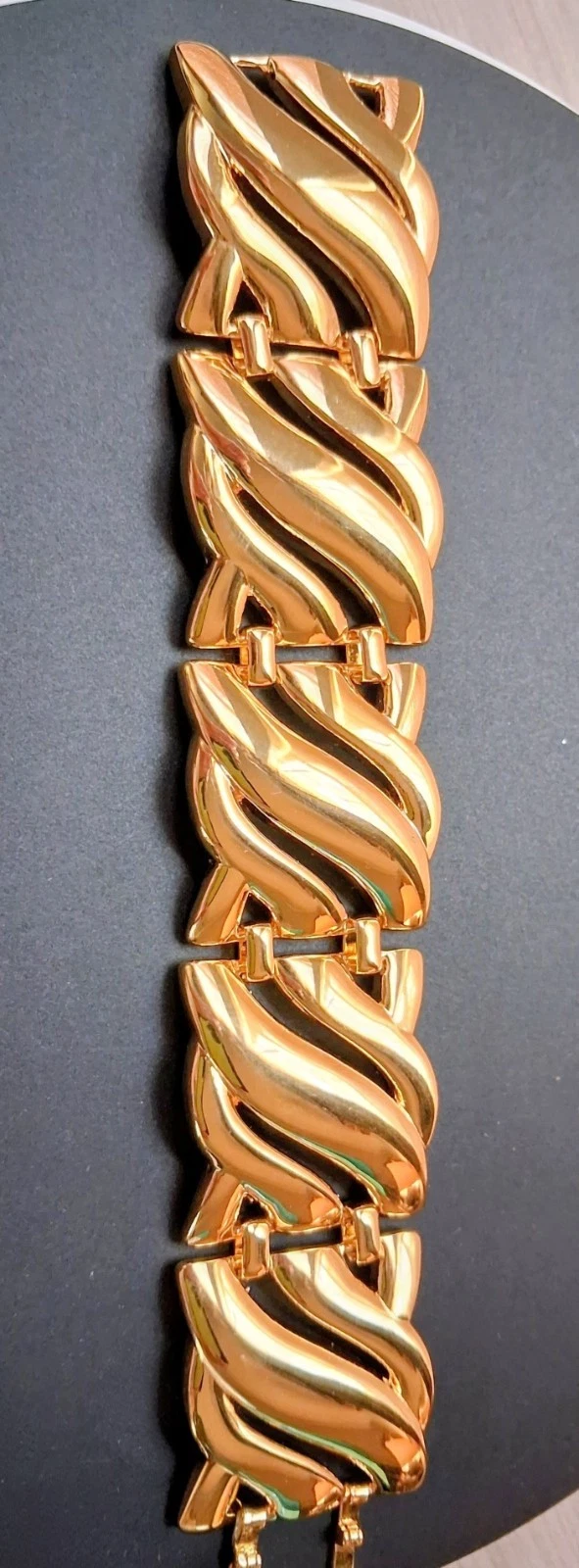 Bellezza Jewelry Collection goldtone Bracelet 7" New Free Shipping - product detail image 4