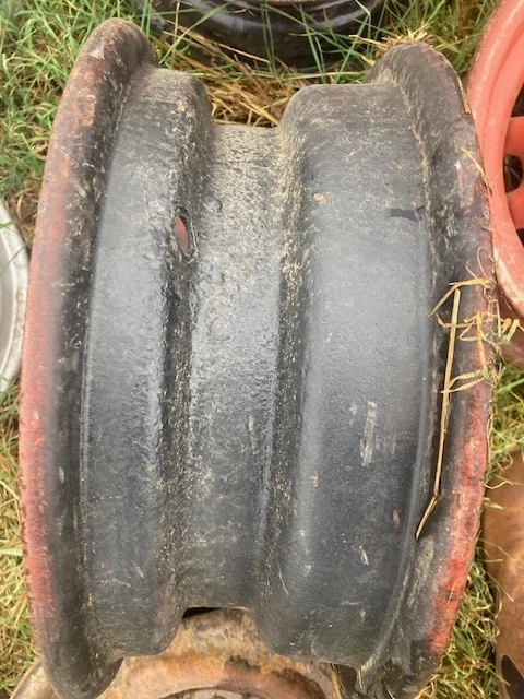 15 inch artillery wheel 6 lug chevrolet chevy gm fleetline deluxe low rider 1938 - Image 2 of 2