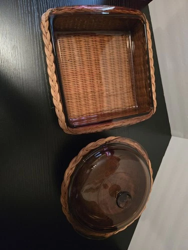 Vintage Brown Pyrex  Dish Set. 1 Square, 1 Round Both With Baskets