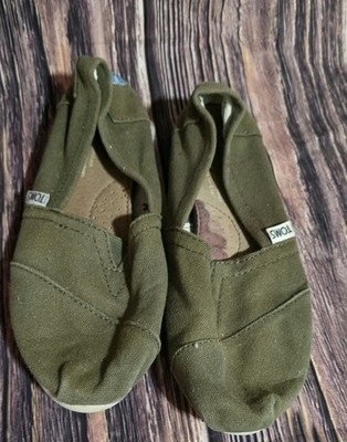 Toms Size 6 M Flats Fabric Women Green Slip On Casual Comfort Shoes. 