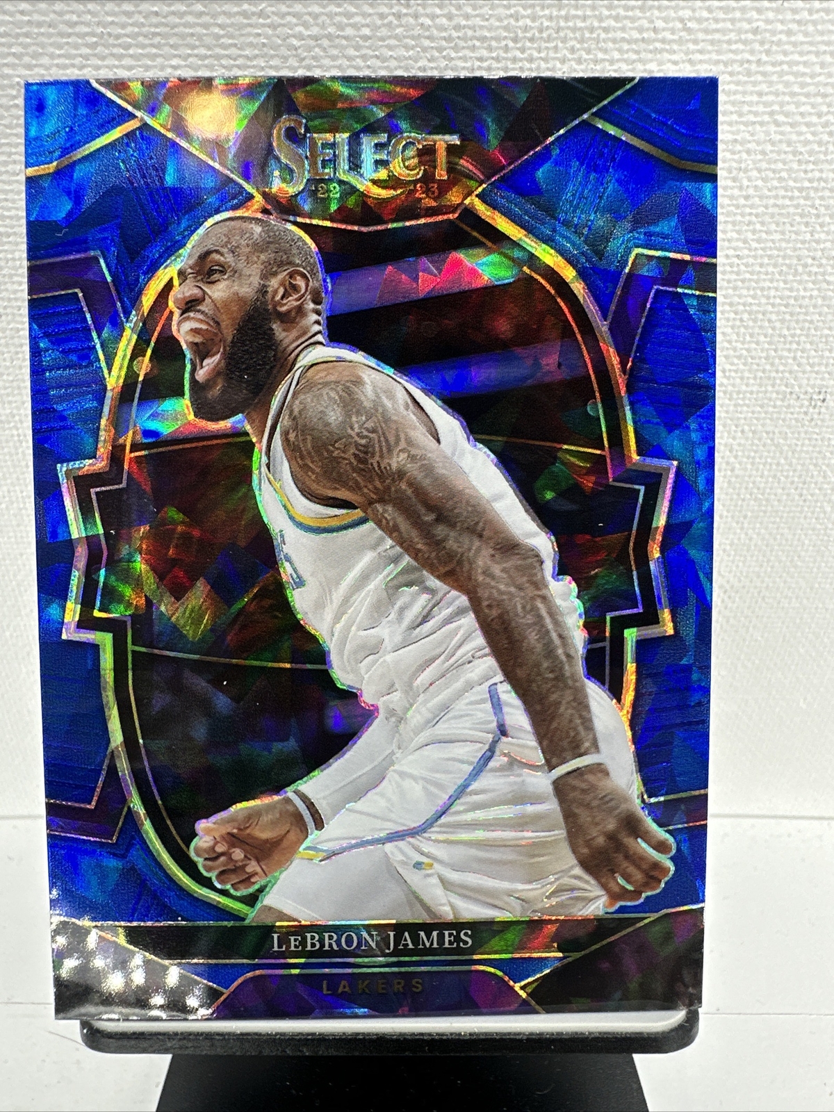 LeBron James 2022-23 Select Concourse Blue Cracked Ice #26 LAKERS