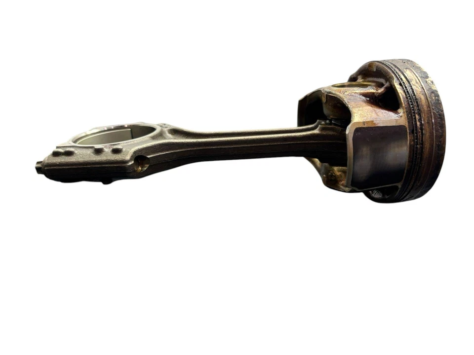 Porsche Macan 95B 2017-2018 2,0 L pistón motor 4 cilindros en línea con biela Foto 4 de 4