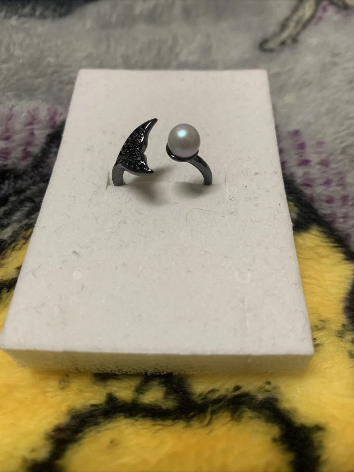 Anillo Joyas Fragantes Sirena Malvada Nuevo con Etiquetas Talla 6 Foto 2 de 4