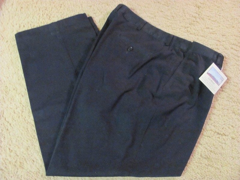NWT Womens LL Bean Favorite Fit Straight Black Pants Wrinkle Resistant Cotton 16
