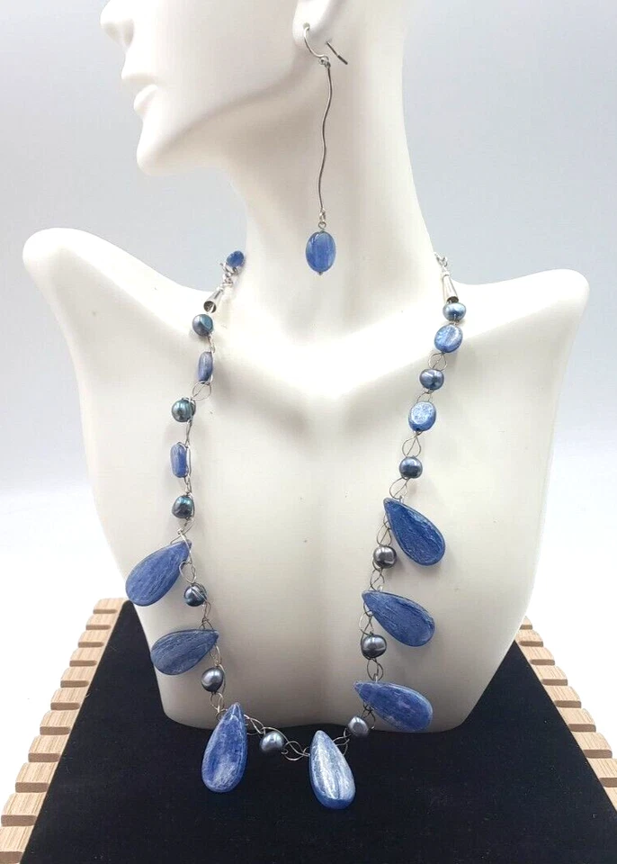 Conjunto de brincos e colar artesanal feito à mão fio esterlina pedra cianita 16" - Imagem 4 de 4