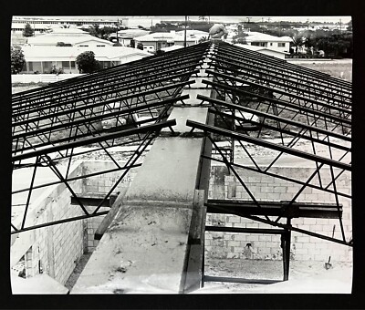 1960 Miami FL Beth Torah Temple Construction Worker On Steel Roof Press Photo