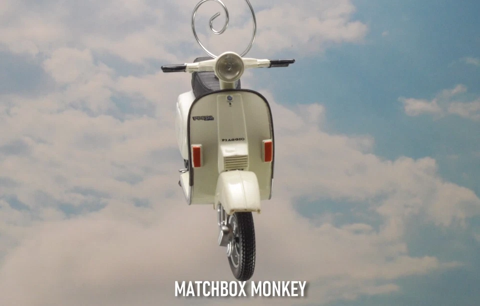 Vespa PK125 X White Diecast Scooter Motorcycle Moped Christmas Tree Ornament - Image 2 of 4