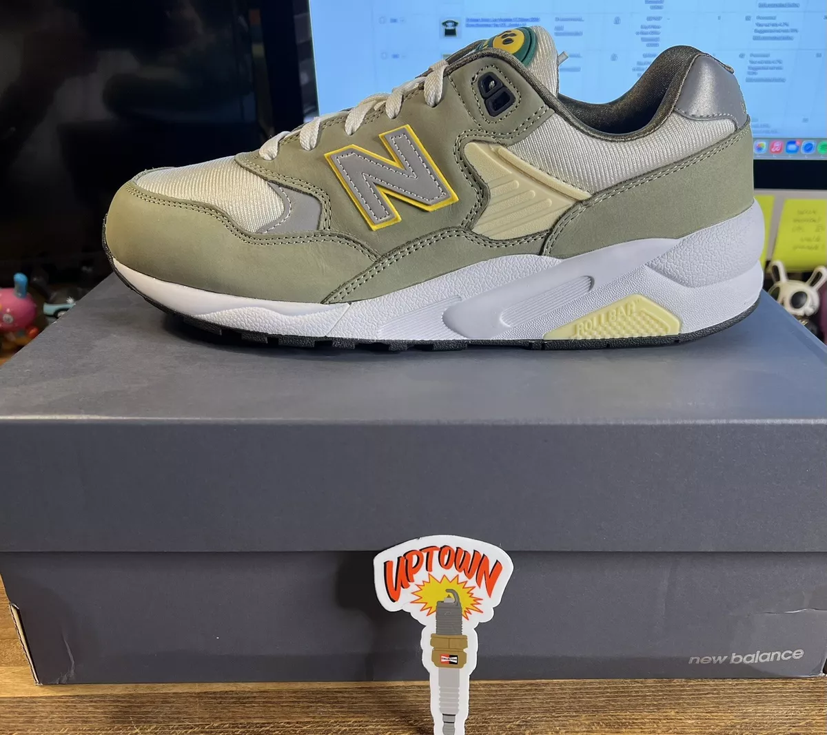 New Balance 580 Olive Leaf Green /white Sz 10 MT580AC2 Retail $130 NIB DS