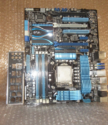 ASUS P8Z68 DELUXE/GEN 3 ATX Motherboard