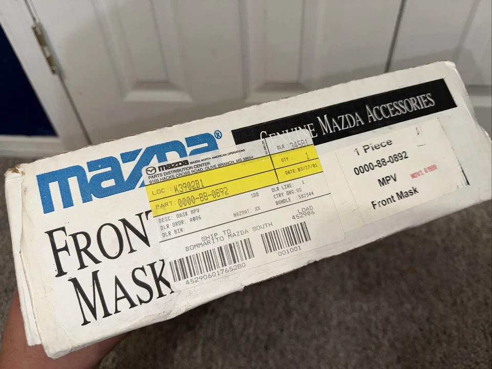 Sujetador con cubierta de máscara frontal genuino Mazda para pieza de auto MPV 0000-88-0892 Foto 2 de 2