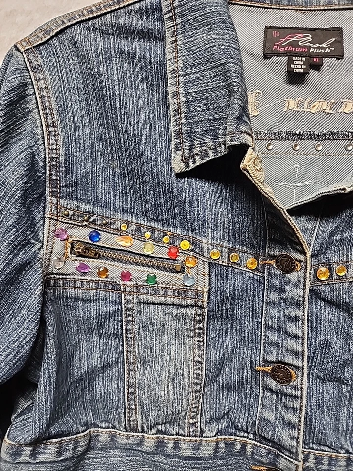 老式 90 年代 Y2K 白金毛绒刺绣流苏牛仔裤夹克尺寸 XL Crop Trucker — 第 4/4 张图片