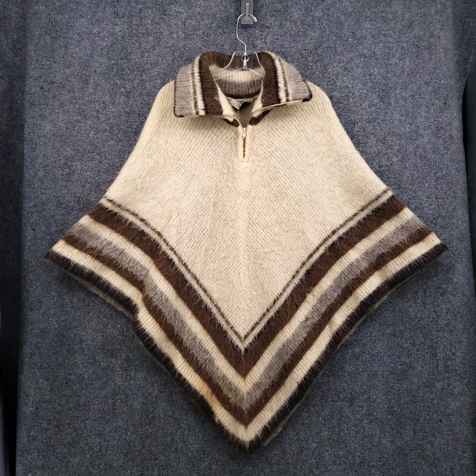Icewool Arctic Sheep Wool Poncho Womens One Size White Beige Striped Zip Iceland