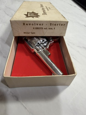 #ad Vintage TIC Starter Model 1962 inBox Italy TOY CAP $20.00