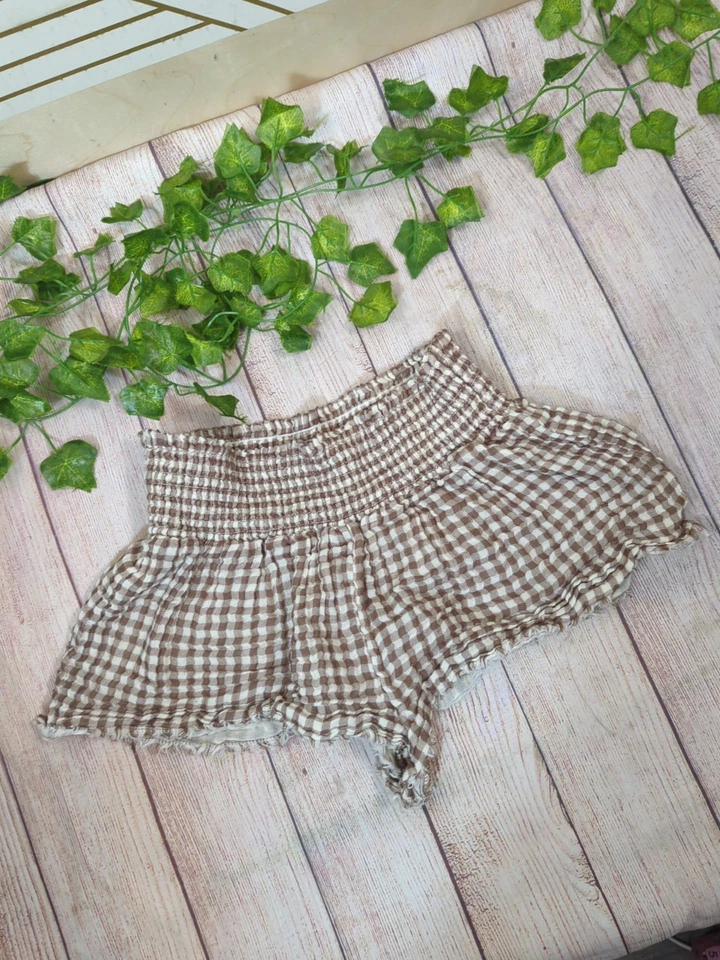 OUT FROM UNDER URBAN OUTFITTERS Pantalones Cortos Cintura Elástica Mini GINGHAM LOUNGE DESCARADO Foto 2 de 4