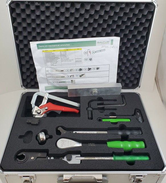 Model TTI30 Saltus Wrench & Mechanic Torque Set In Case NEW VIEW