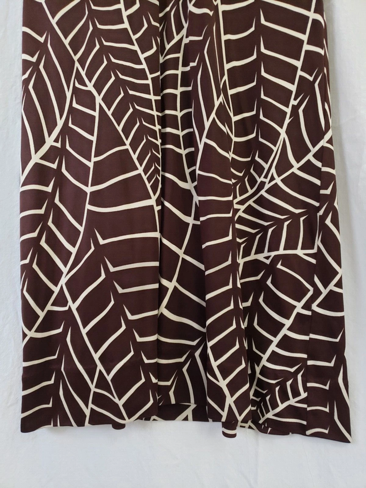 Abito Tory Burch marrone astratto stampa foglia di banana V quarto impero guaina di seta M