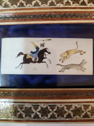PERSIAN MINIATURE PAINTING DEPICTING A HUNTING SCENE. 7 1/2" X 4" SFH - Picture 3 of 12