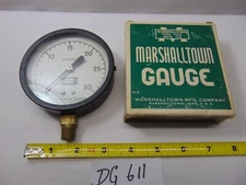 Marshalltown 0-30 Vacuum Pressure Gauge  3-1/2" Dial  1/2" Thread In Box NOS