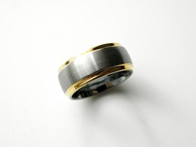cor.e Wolfram Ring mattiert / poliert PVD vergoldet RG 50 Elegant Trendig & Chic