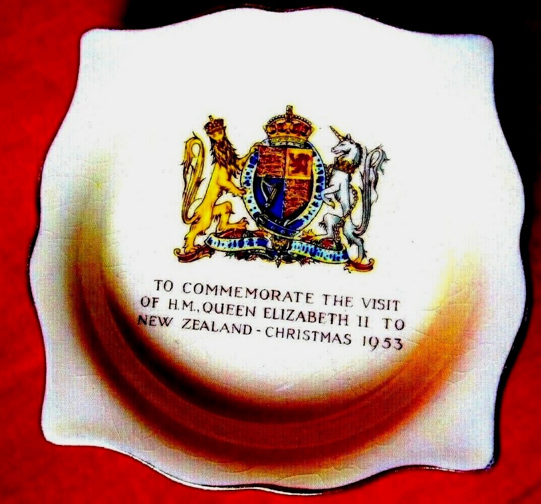 4 x 1950's Alfred Meakin, Queen Elizabeth II Visit to NZ Souvenir