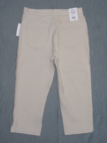 NWT Women's Gloria Vanderbilt Amanda Denim Capris - U Pick - New Added 3/23/25 - Picture 15 of 49