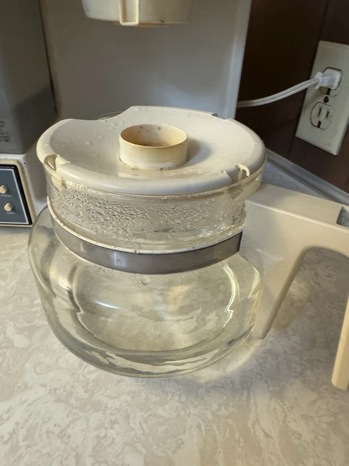 Vtg Hamilton Beach 12-Cup Space Saver Under Cabinet Coffee Maker Clock Timer - Image 4 of 4