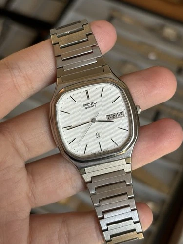Vtg 1980 Seiko Quartz 5933-5030 Men’s Watch Day-Date Kanji