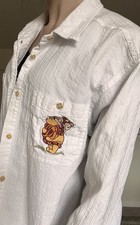Disney Store Vintage Embroidered Winnie the Pooh Button Down Shirt Size L AS IS