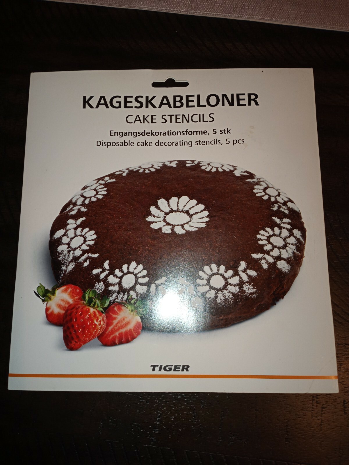 5 Pack of Paper Cake Decorating Stencils* Disposable*New in Package