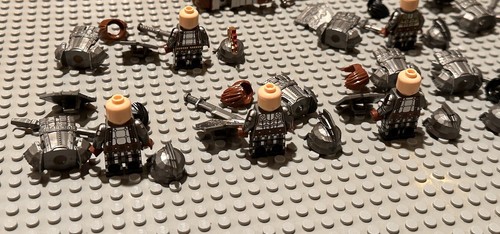 Lego 1x1 Stud w Lord of the Rings Hobbit Dwarf Army Dain Ironfoot Lot of 8 NEW - Picture 10 of 16