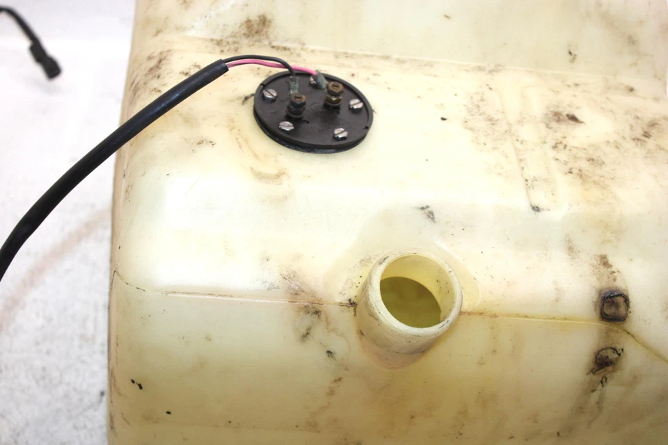 1996 Tigershark Monte Carlo 770 Oem Fuel Gas Tank 0770-183 JA10 - Image 2 of 4