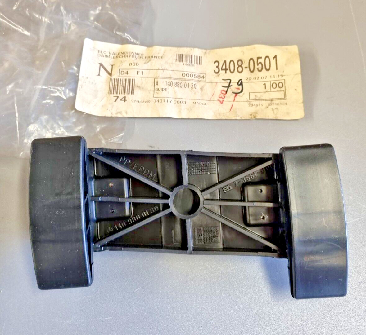 Support pare choc avant gauche Mercedes Classe A W168 d'origine pièce 1408800130