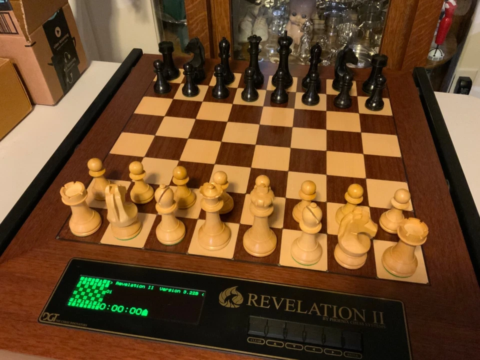 Juego Campeonato Mundial de Ajedrez FIDE Chessncrafts DGT Electrónico habilitado. RARO Foto 2 de 4