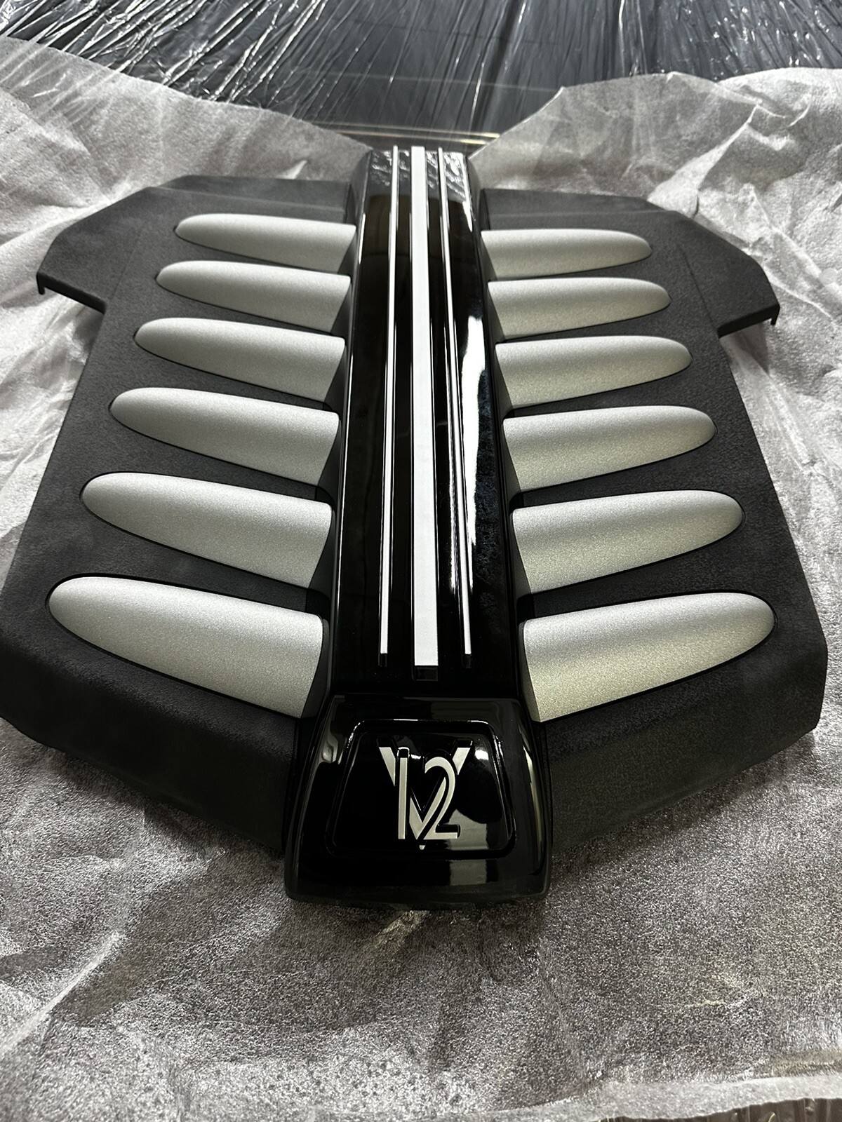 Rolls Royce Ghost Wraith Dawn Phantom Cullinan Engine Cover  13717577501 OEM