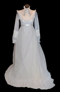 vintage 70s wedding dress
