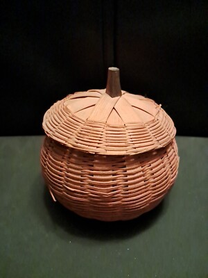 VINTAGE  AUTUMN PUMPKIN  WOVEN WICKER WITH LID AND WOODEN STEM  5''TALL 3.5'' DIAM