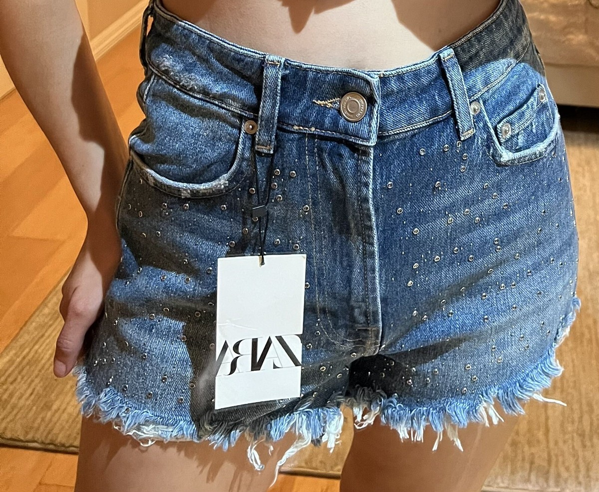Zara ZW DENIM SHORTS WITH RHINESTONES 6840/247 size 26 (US 2 Zara ZW DENIM SHORTS WITH RHINESTONES 6840/247 size 26 (US 2