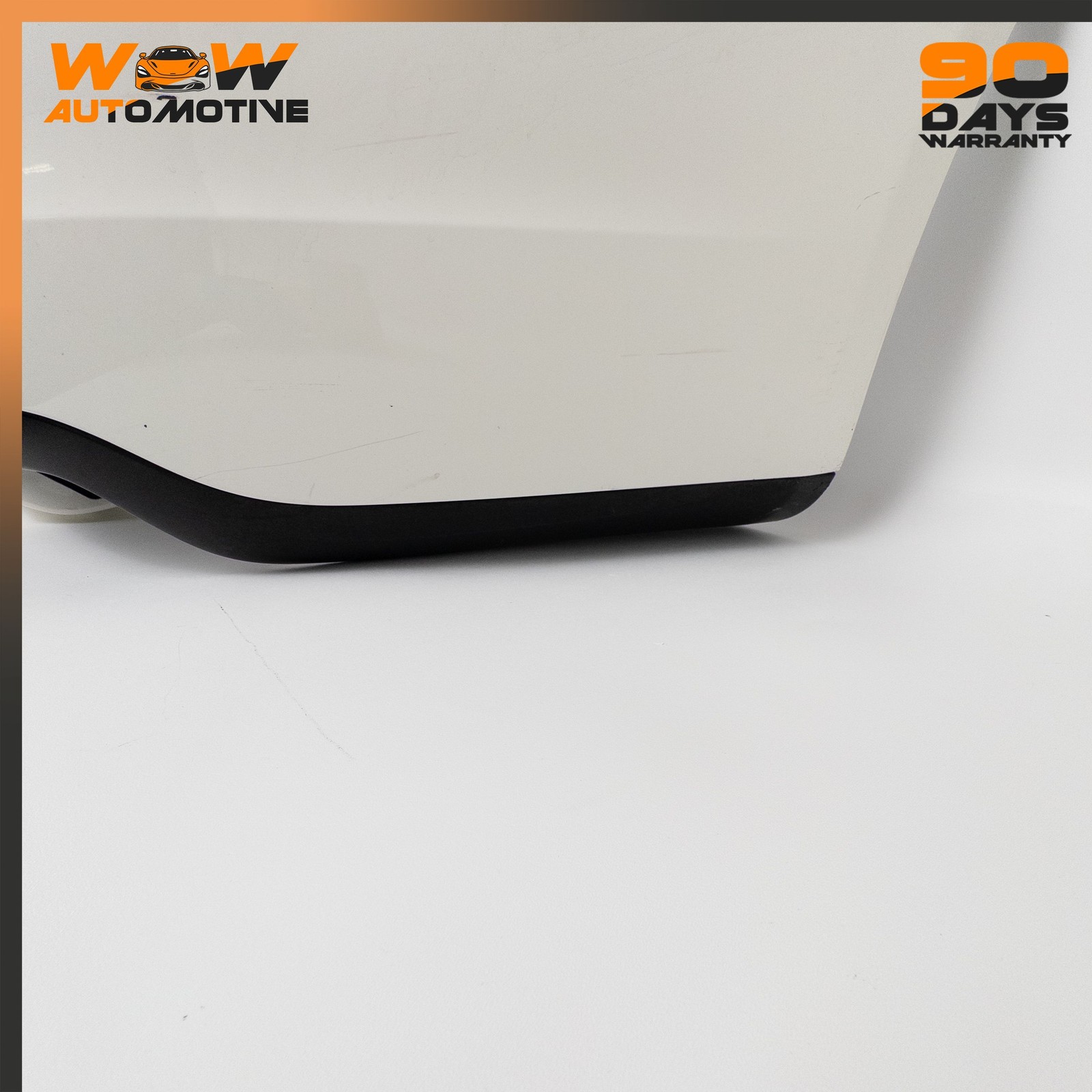 13-19 MASERATI QUATTROPORTE GTS REAR BUMPER COVER REFLECTOR ASSEMBLY WHITE OEM