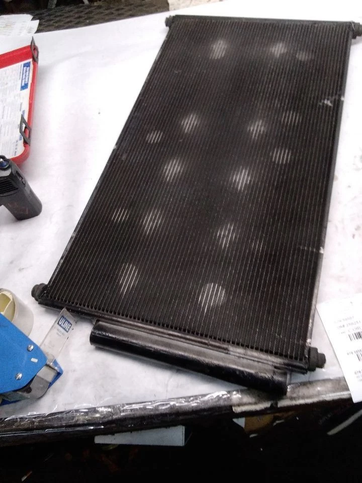 Condensador de CA tracción delantera compatible con 14-20 RLX 2364191 Foto 2 de 4