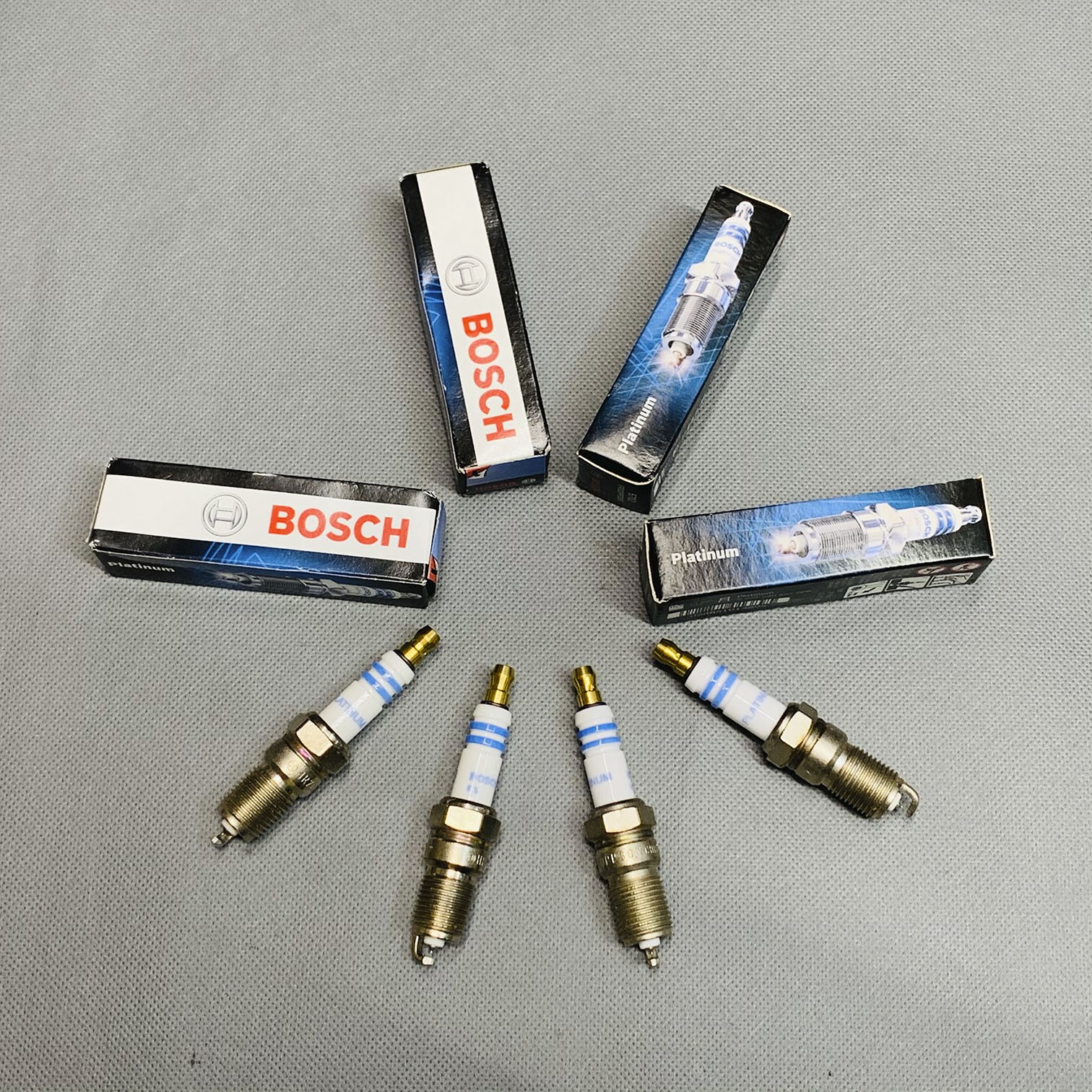 Set of 4 OE Platinum Spark Plugs 6701 For MAZDA B2500 B3000 MERCURY OLDSMOBILE