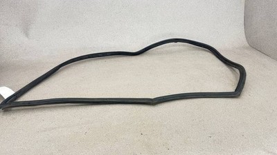 BMW 3 E30 1991 TOURING Rear right door sealing/Edge protection 1947292 